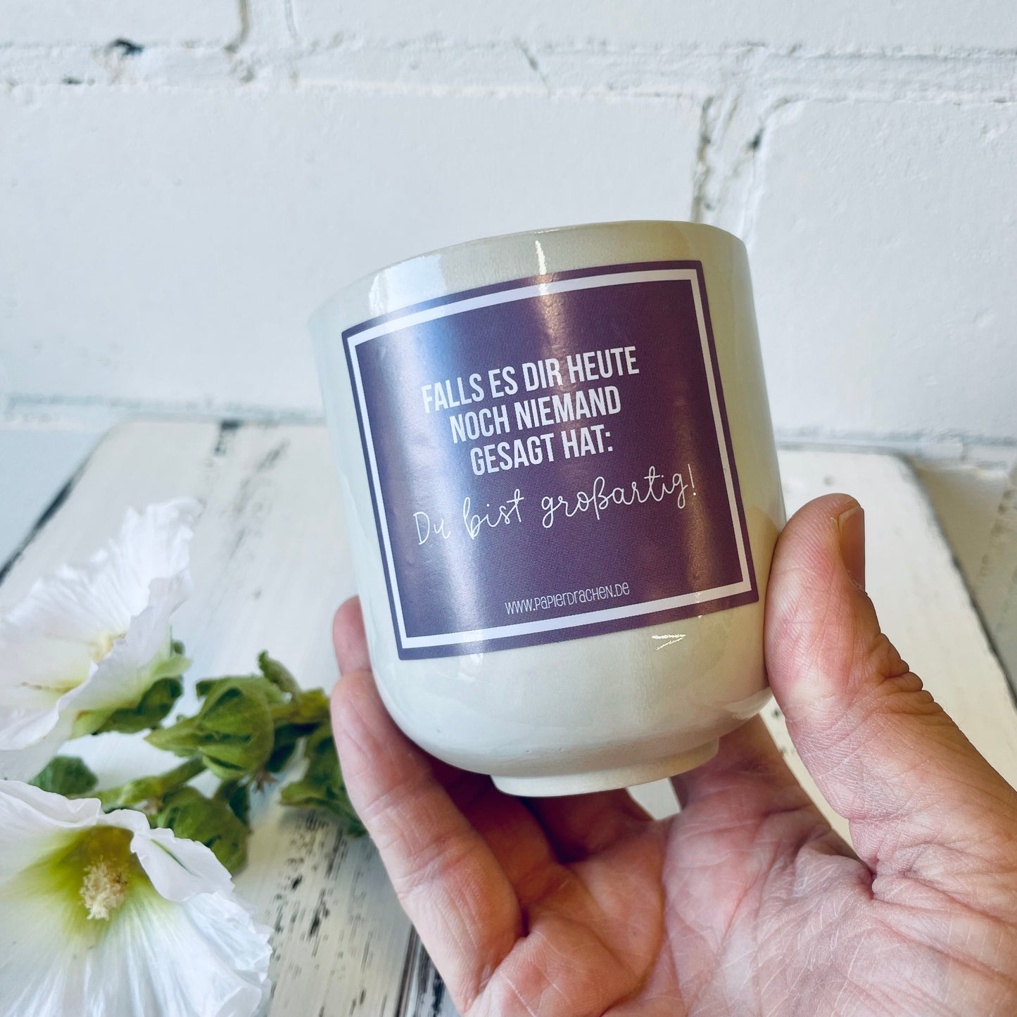 Kerze mit Botschaft – „Falls es dir heute noch niemand gesagt hat: Du bist großartig!, Bienenwachskerze, Brenndauer ca. 28 Stunden