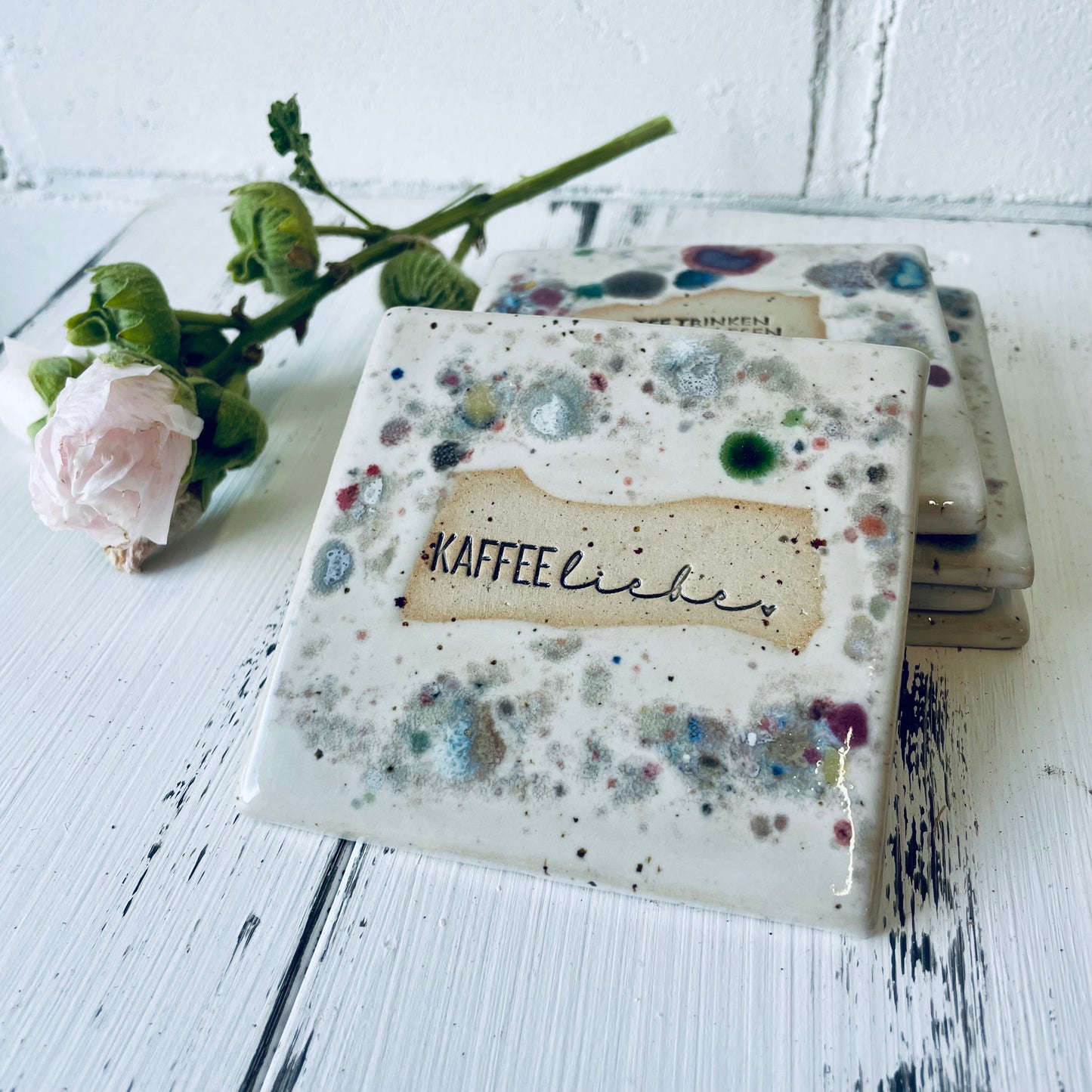 Handgemachte Keramik-Untersetzer mit Sprüchen für Kaffee- & Teeliebhaber, Teeparty