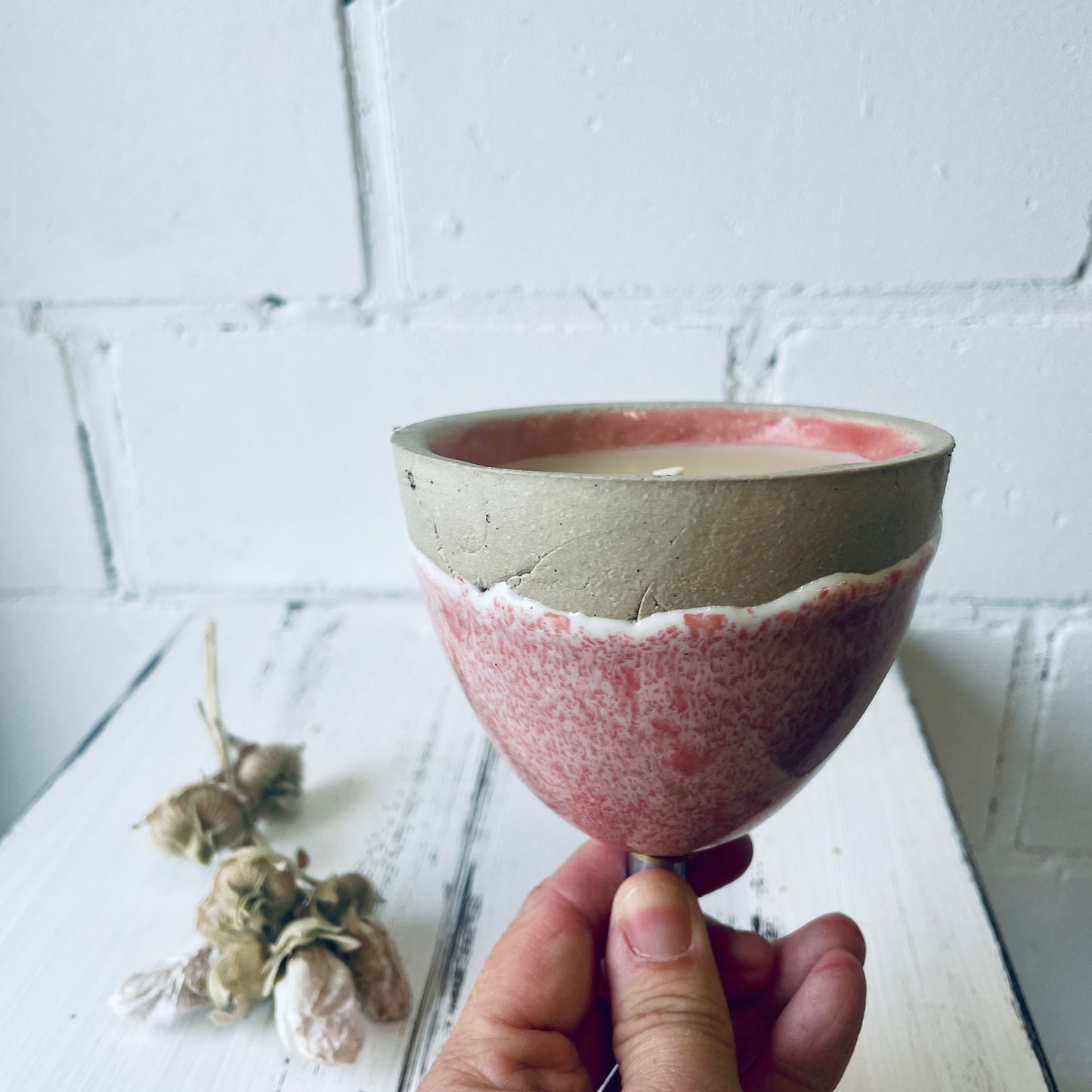 Gartenfackel aus Keramik – handgemacht & mit Bienenwachs gefüllt