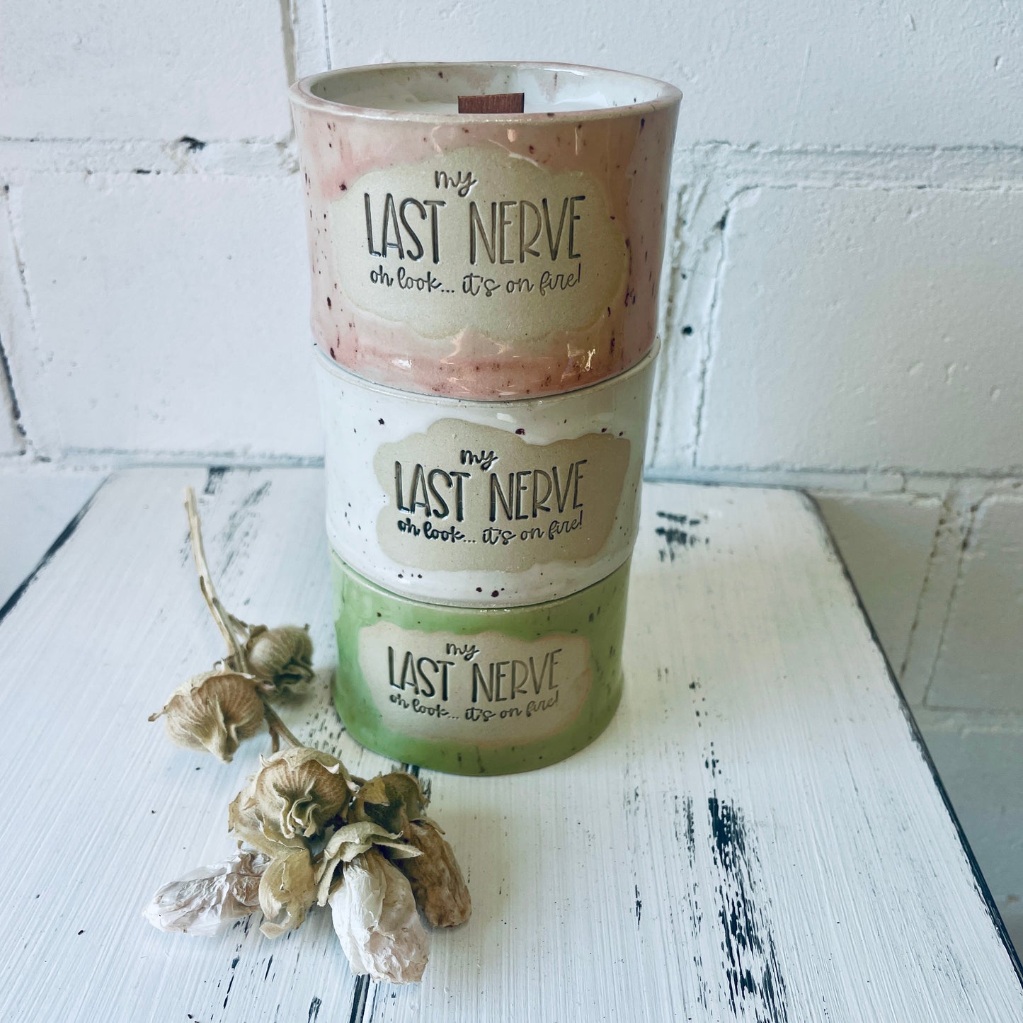 Kerzenbecher „My Last Nerve – oh look… it’s on fire!“ – Handmade mit 100% Bienenwachs