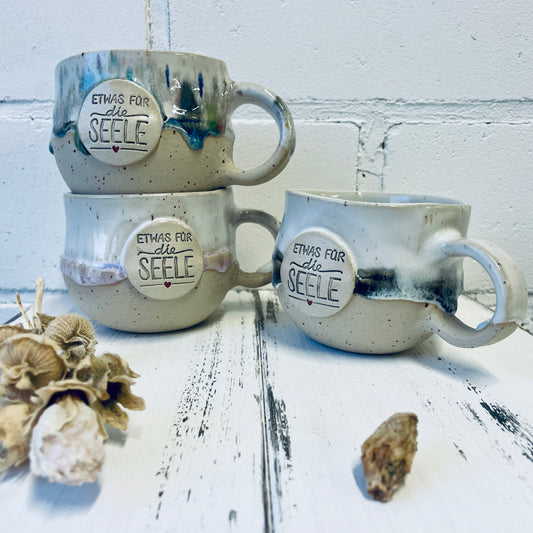 Kleine Tasse mit Spruch „etwas für die Seele“,  kleine Tasse mit rundem Boden