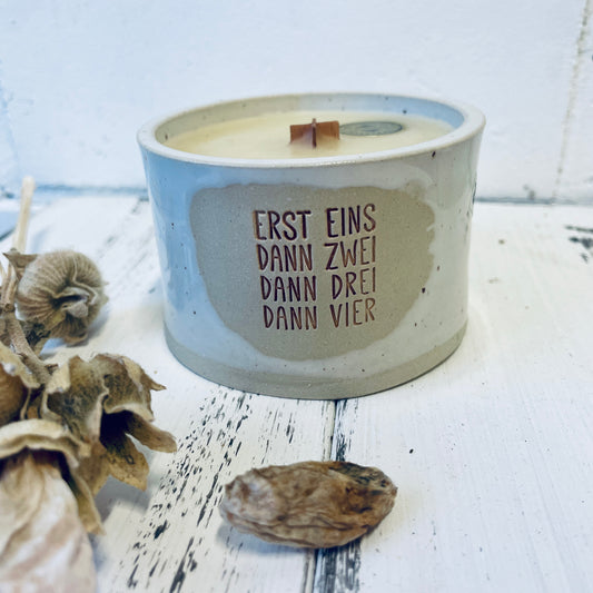 Adventskerze – Handgemachte Kerzenkeramik mit Holzdocht, Bienenwachskerze