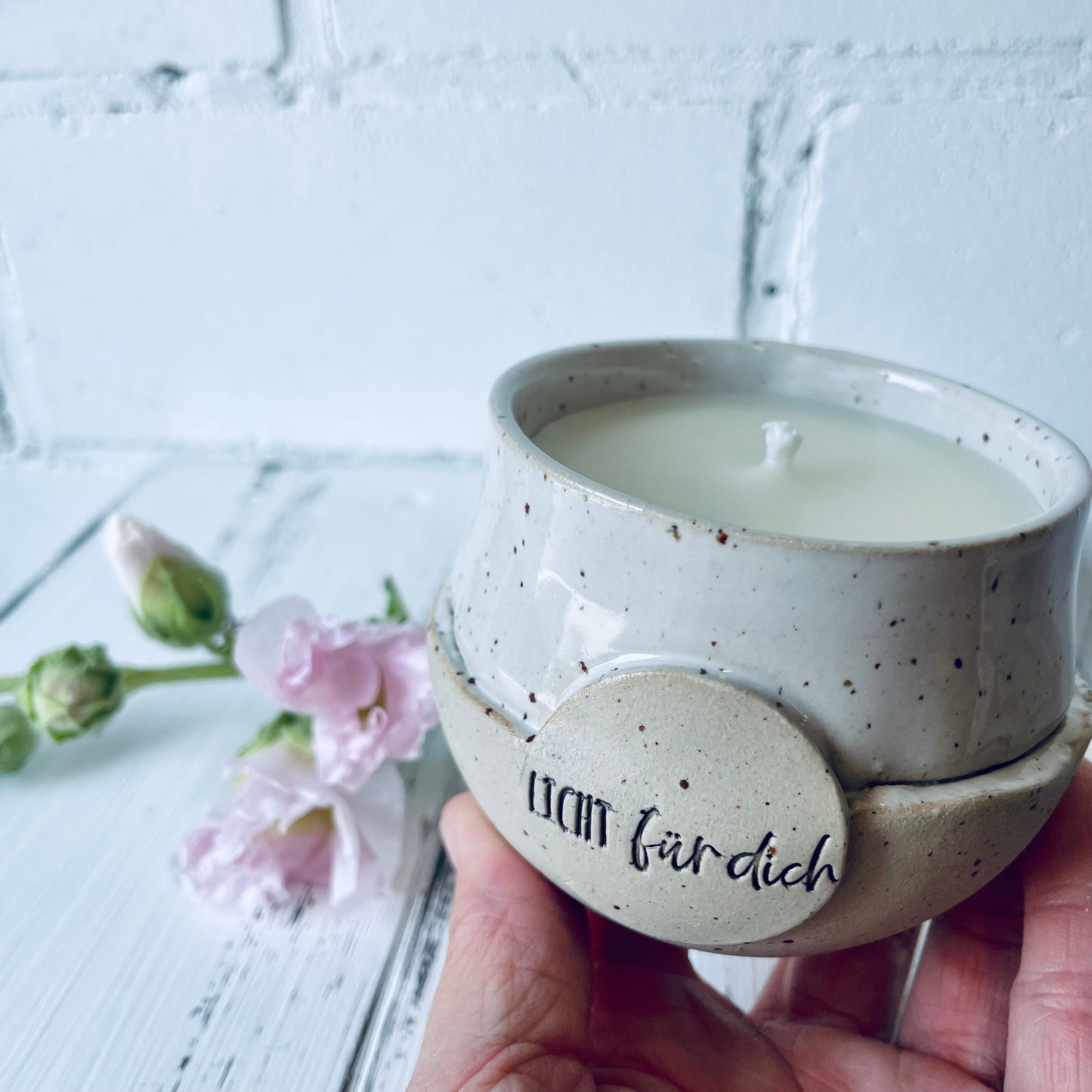 Licht für Dich – Handgemachte Kerzenkeramik mit Baumwolldocht, Bienenwachskerze