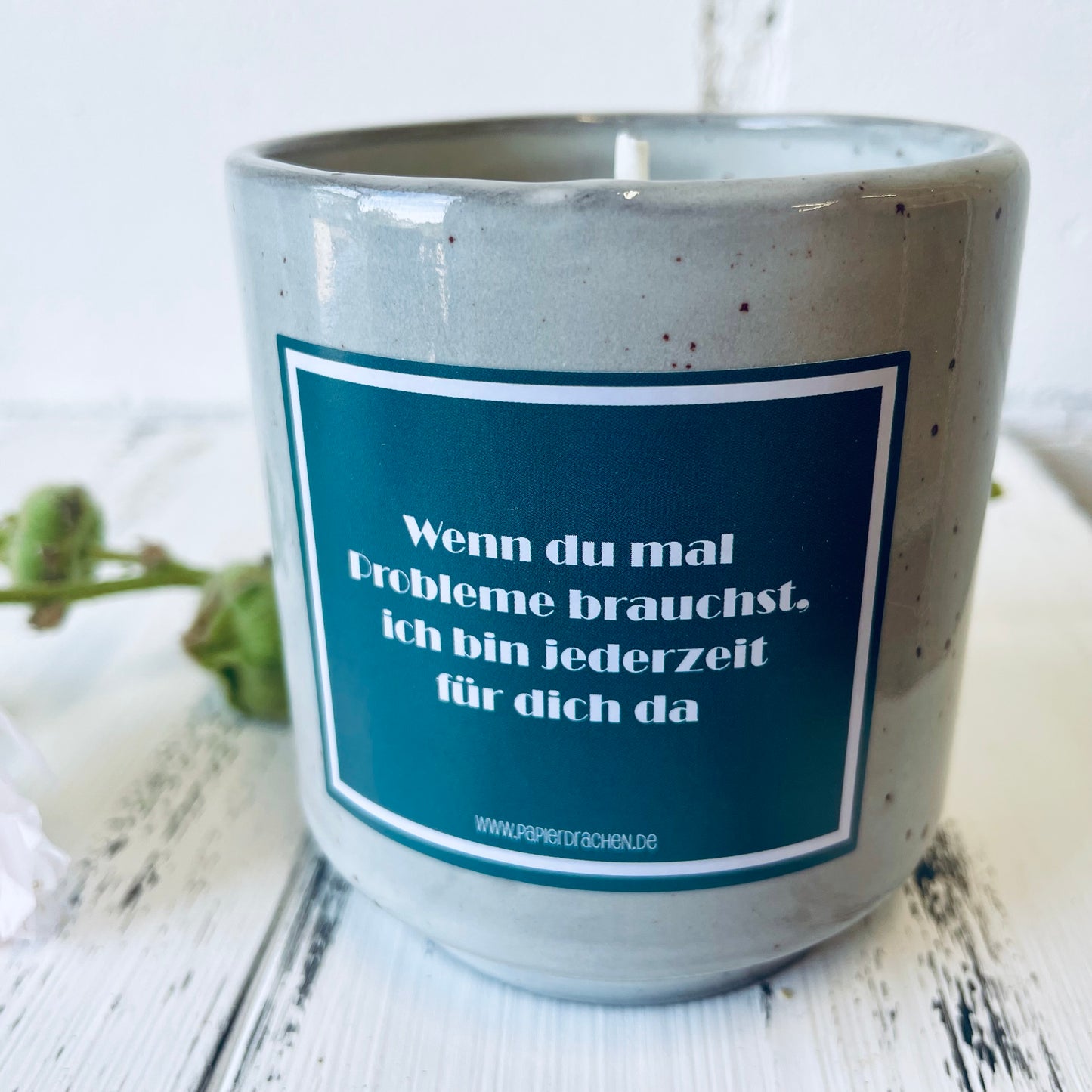 Geburtstagskerze – „Wenn du mal Probleme brauchst, ich bin jederzeit für dich da“, witzige Kerze, Bienenwachskerze, Steinzeugkeramik