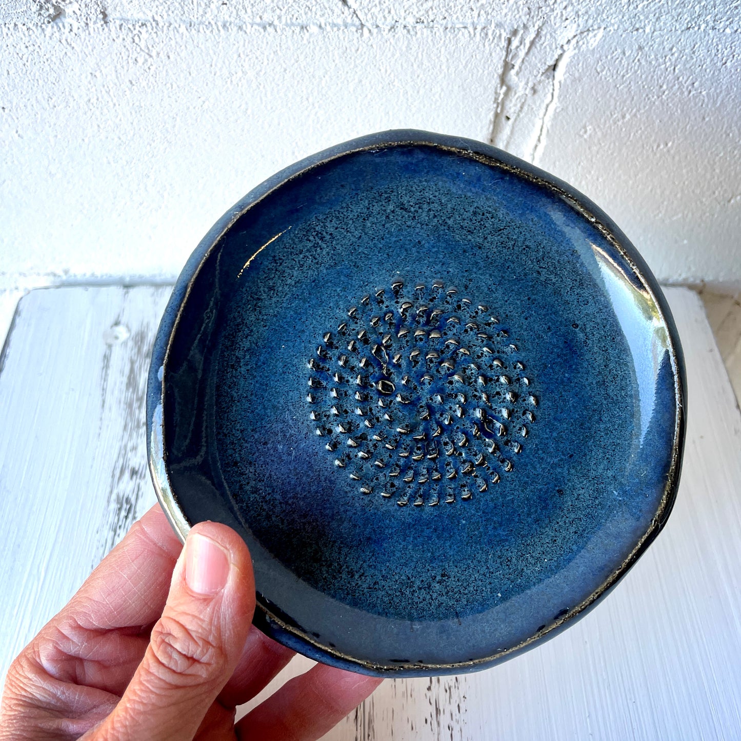 mittlere Keramikreibe – handgemachter Küchenhelfer, Steinzeug