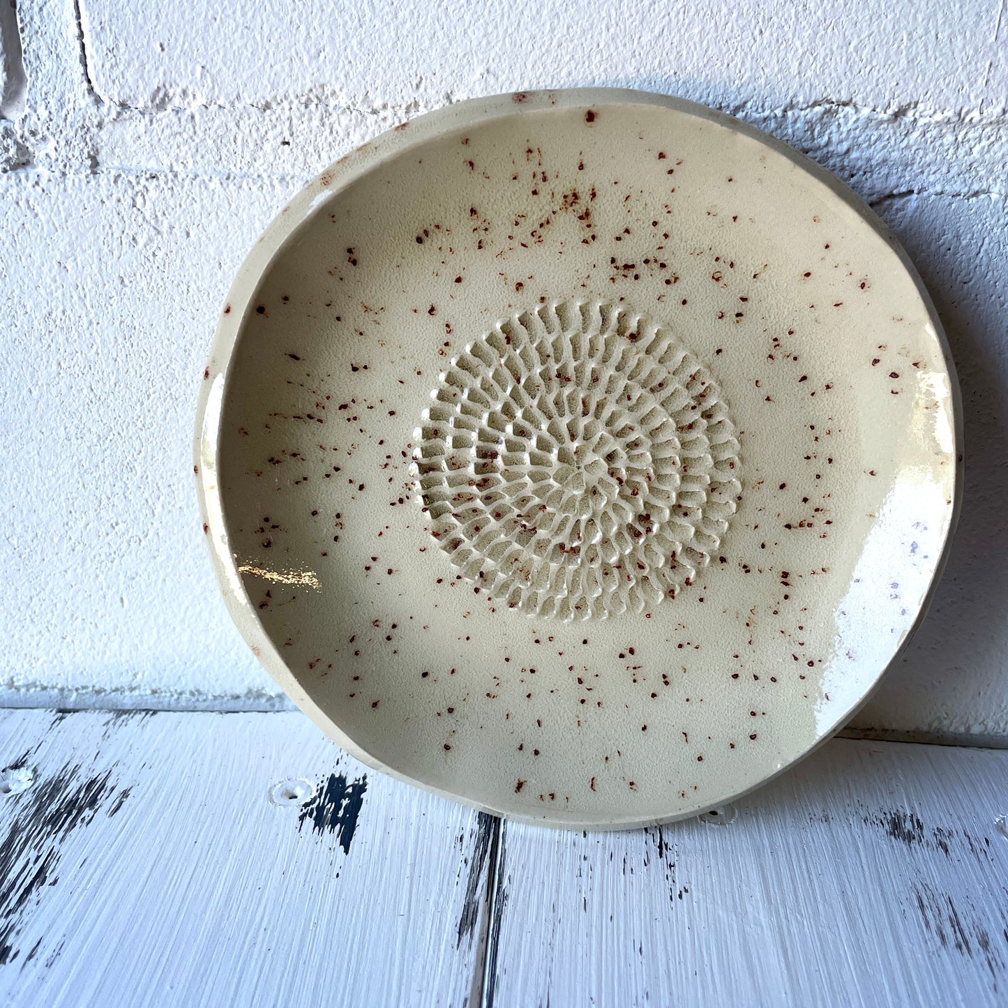 mittlere Keramikreibe – handgemachter Küchenhelfer, Steinzeug