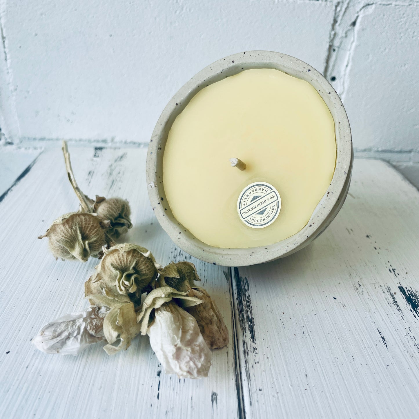 Gartenfackel aus Keramik – handgemacht & mit Bienenwachs gefüllt