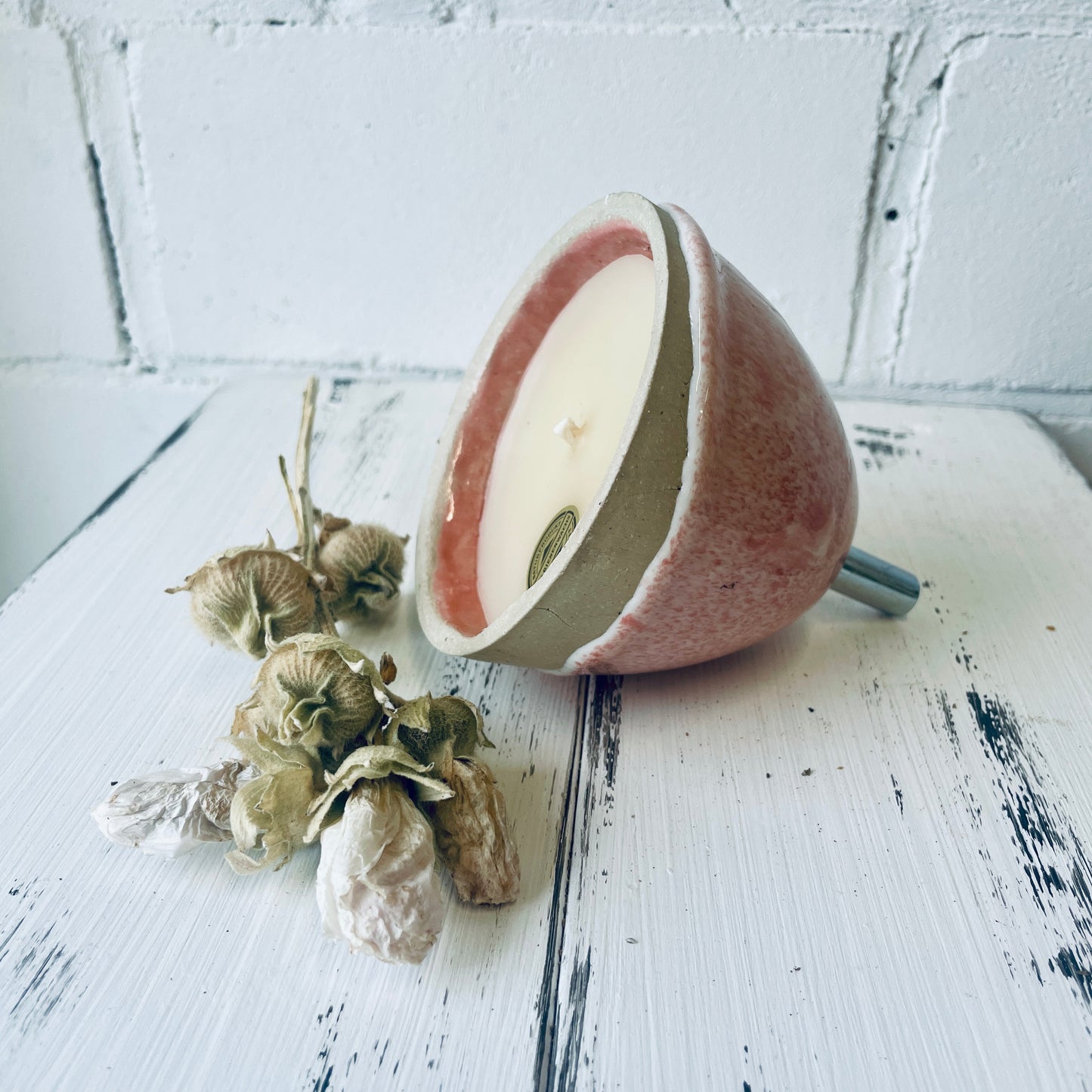 Gartenfackel aus Keramik – handgemacht & mit Bienenwachs gefüllt