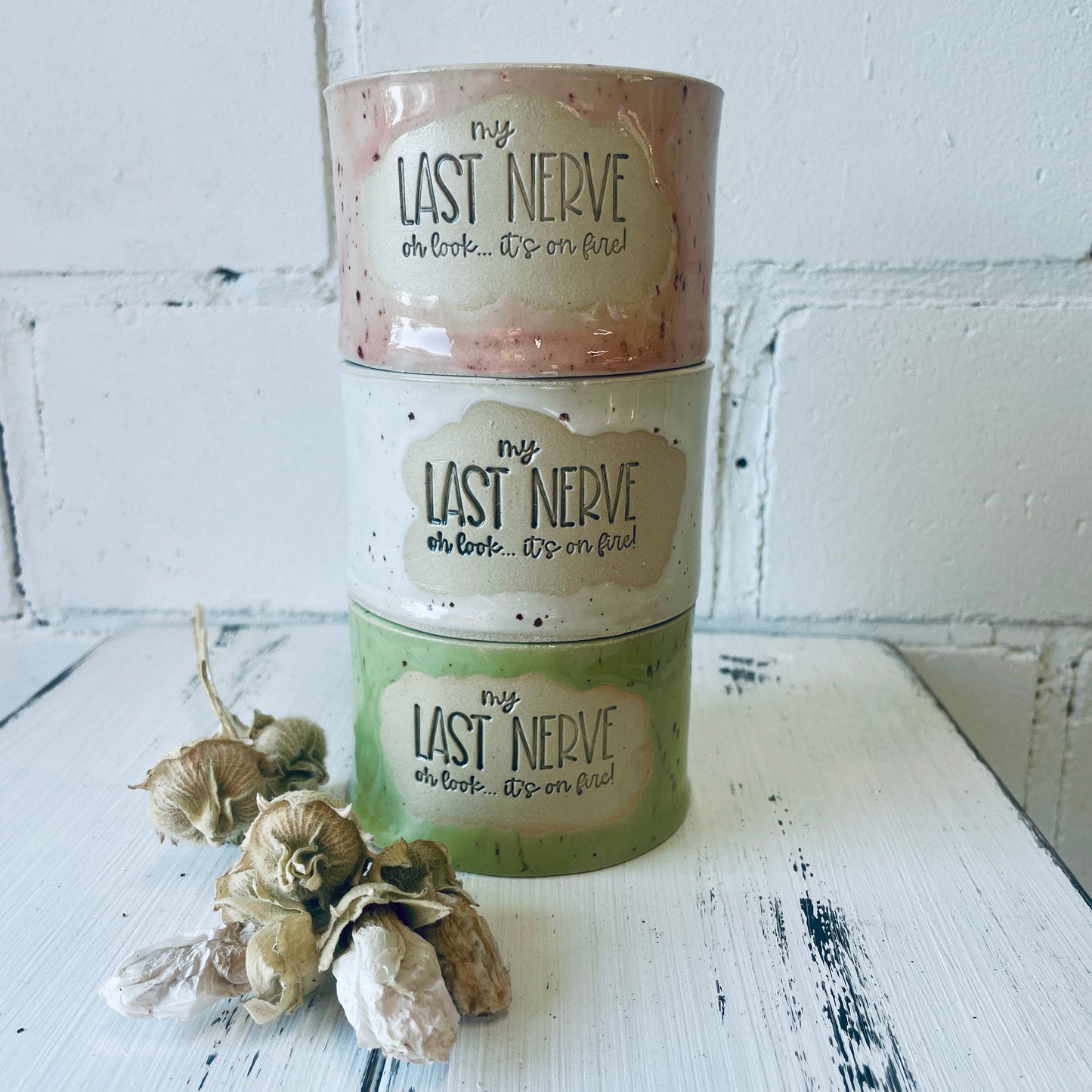 Kerzenbecher „My Last Nerve – oh look… it’s on fire!“ – Handmade mit 100% Bienenwachs