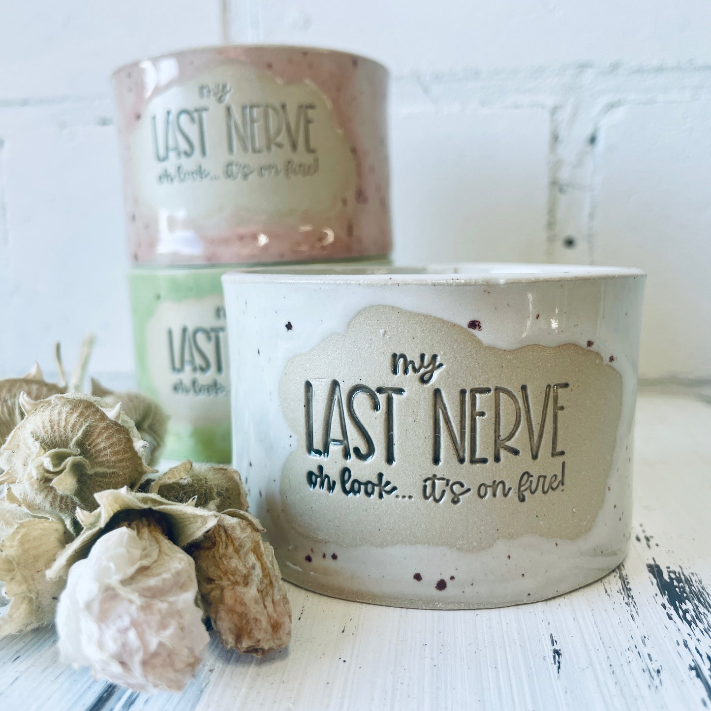 Kerzenbecher „My Last Nerve – oh look… it’s on fire!“ – Handmade mit 100% Bienenwachs